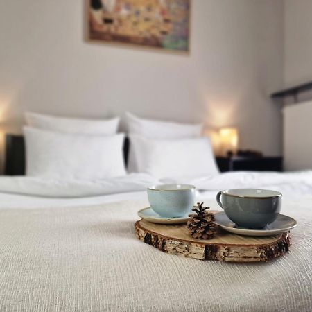 Hotel Grzegorzewski Tuszyn Bagian luar foto