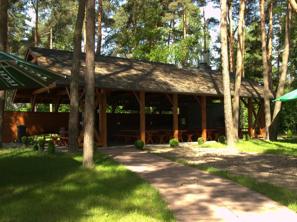 Hotel Grzegorzewski Tuszyn Bagian luar foto