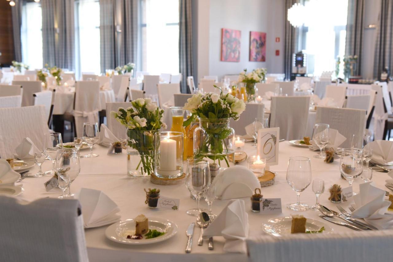 Hotel Grzegorzewski Tuszyn Bagian luar foto